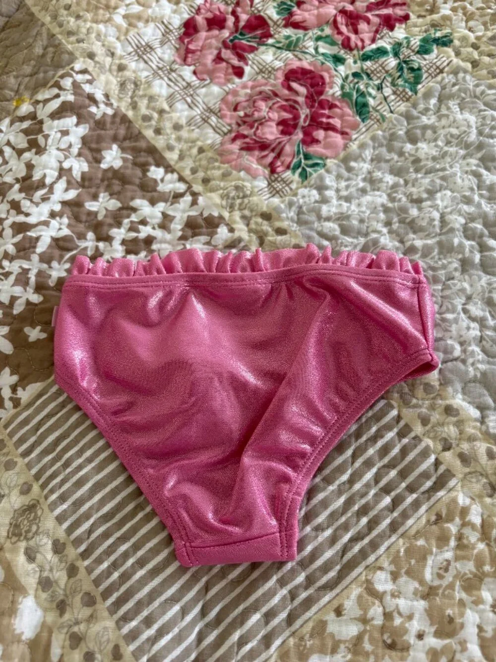 Hello Kitty Character Toddler Girl Shimmer Tankini Two-Piece Swimsuit Size 2T